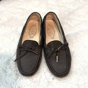 Tod’s dark brown driving shoes gommini flats